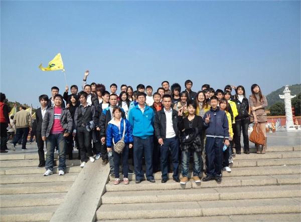 美科美善待员工创和谐