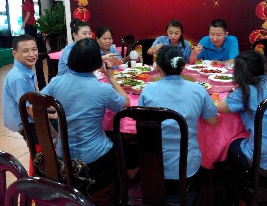 美科美优秀员工聚餐